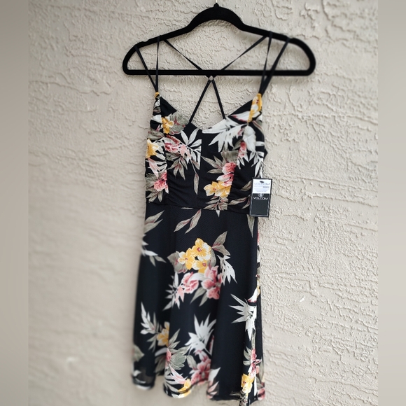 Volcom Black floral mesh overlay mini - Picture 7 of 12